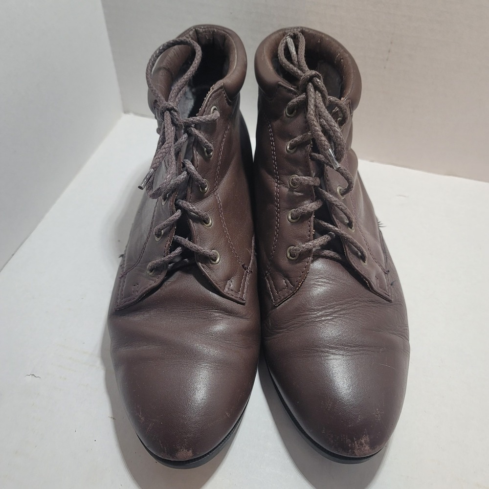 West 31st - Vtg Leather Ankle Lace Up Booties Pointed Toe Pixie Brown Size 8.5